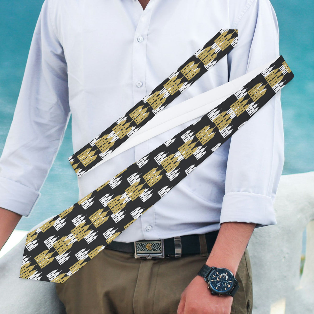 Elegant &amp; Distinguished Temple Tie