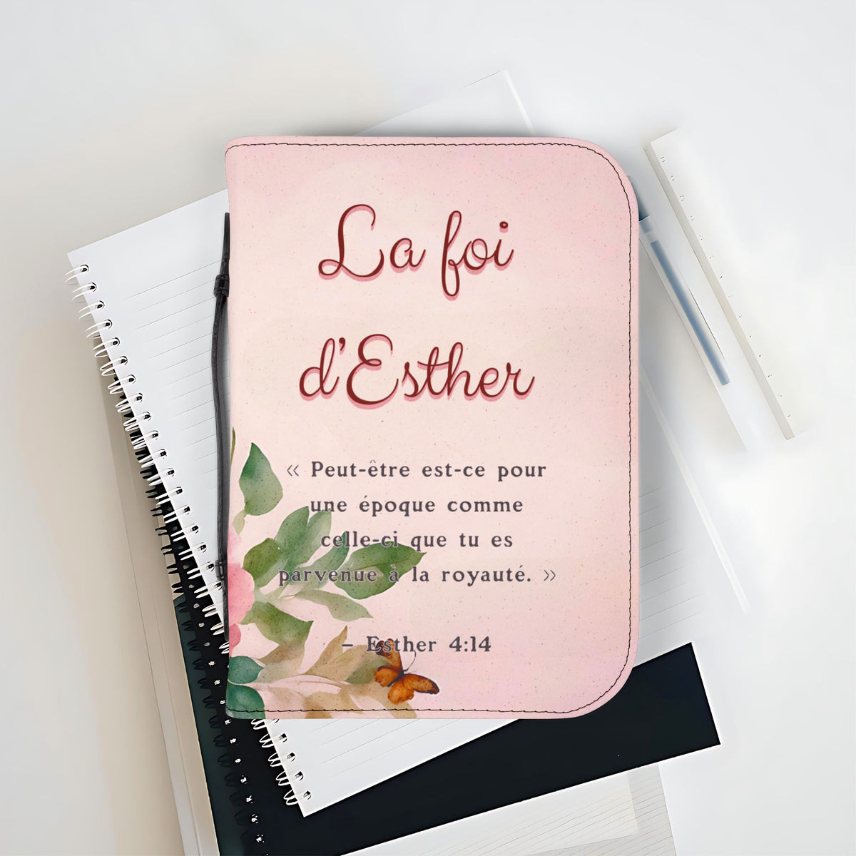 🇫🇷  Couverture Élégante : "La Foi d'Ester "