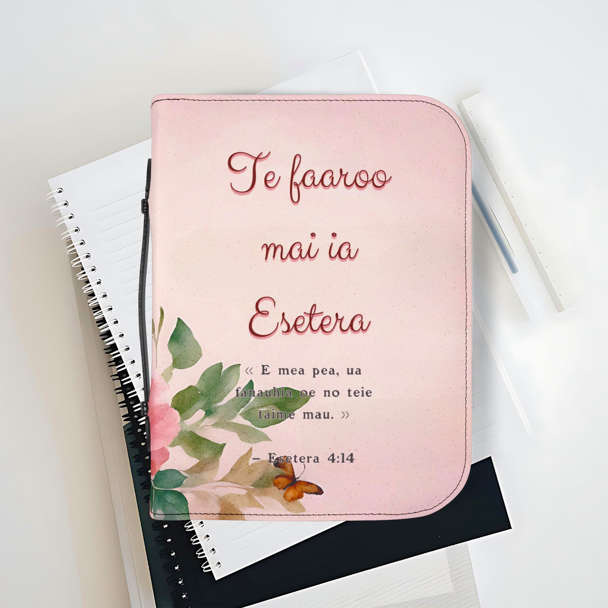 🇵🇫  Couverture Élégante : "Te faaroo mai ia Esetera  "