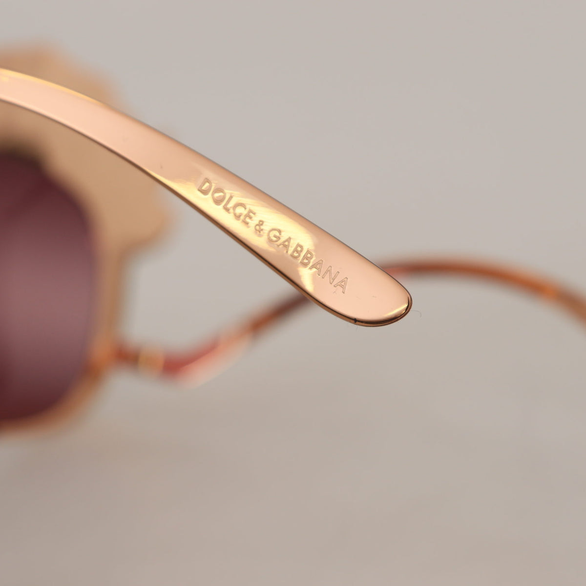 DOLCE & GABBANA Lunettes de Soleil "Rose Brodé"