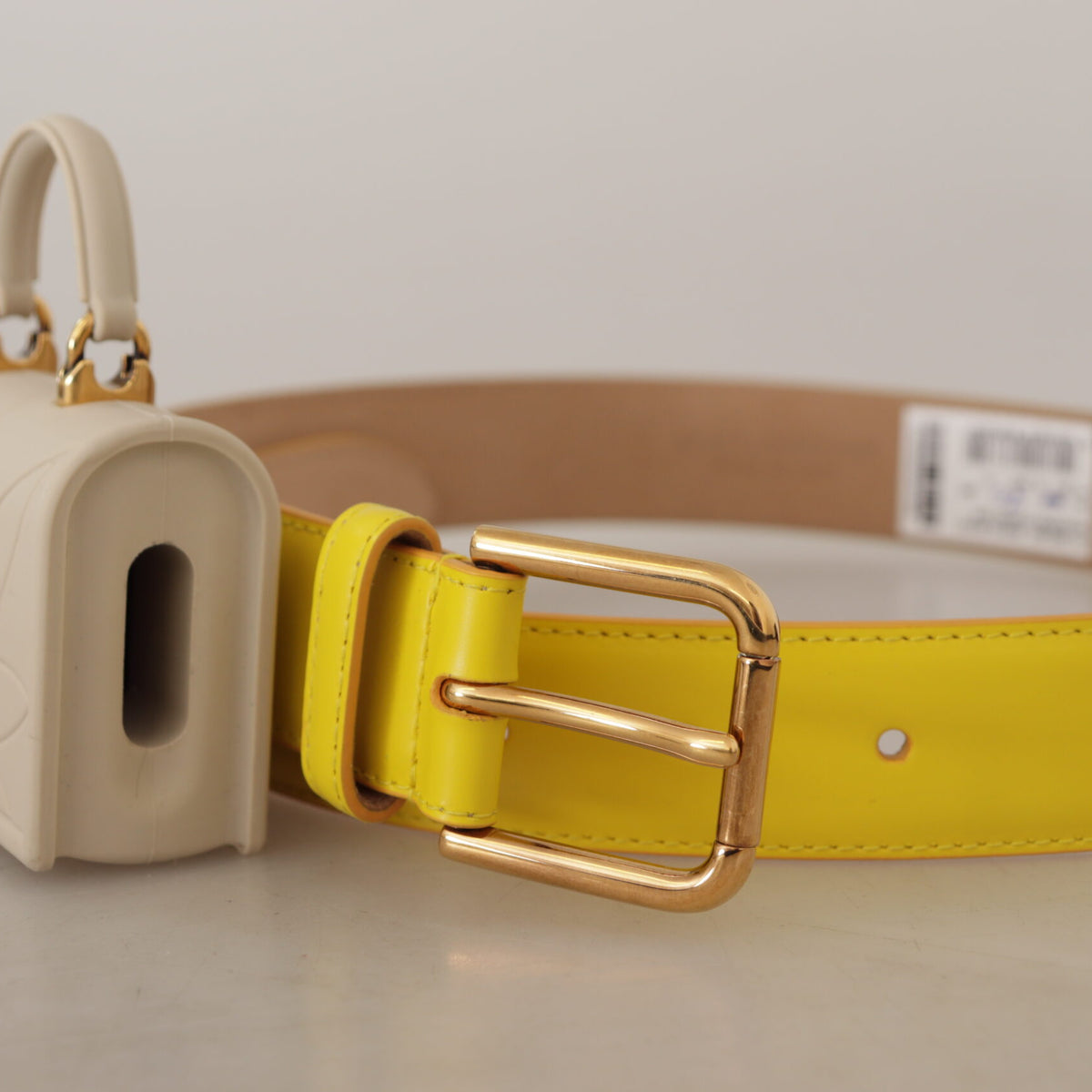 DOLCE & GABBANA Ceinture en Cuir Jaune avec Étui Écouteurs Micro Devotion