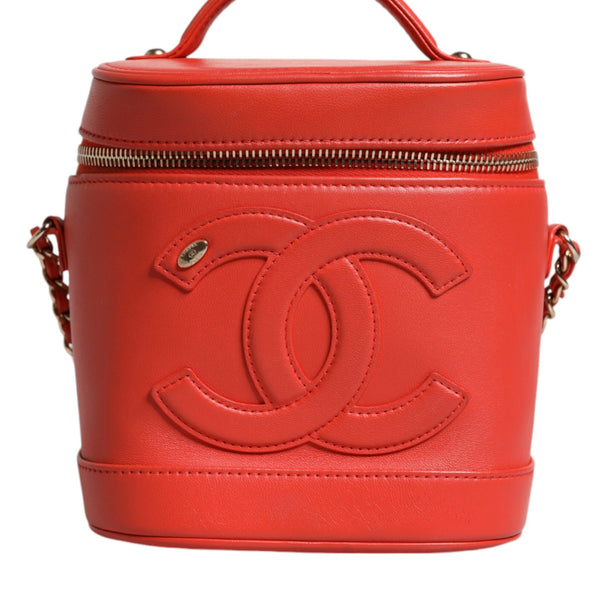 CHANEL Sac Vanity en Cuir Orange - L'Éclat du Luxe