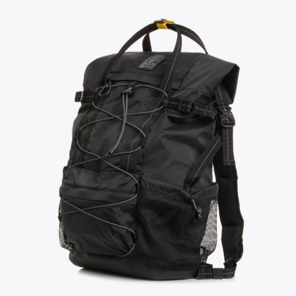 PARAJUMPERS - Hari Backpack : Le Compagnon Idéal pour la Ville et la Nature.